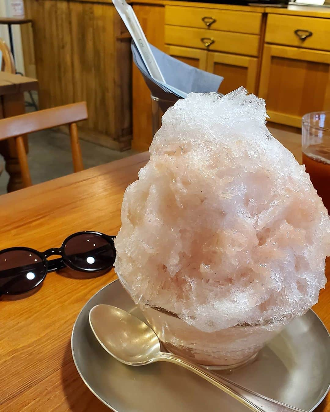 加藤康貴のインスタグラム：「吉祥寺 coromo_cha_ya 夏〆かき氷🍧  秋よ 早くこい」