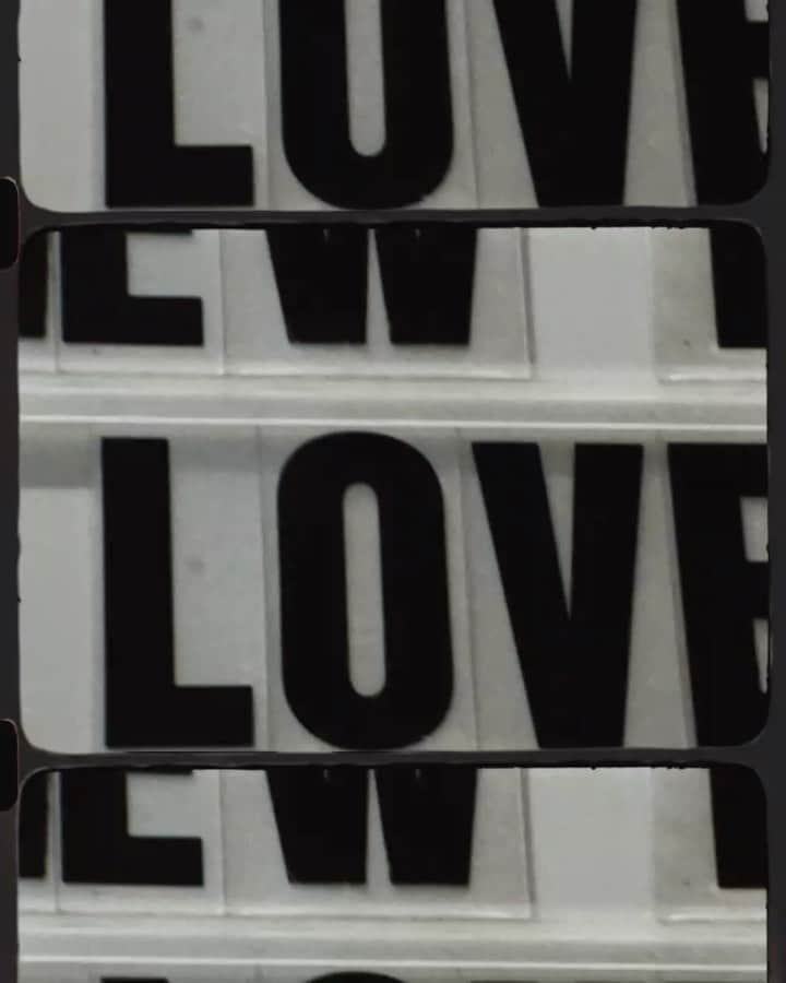 ラグ&ボーンのインスタグラム：「Born and raised in Harlem. Riffing unique licks inspired by the greats of soul, blues, psychedelic rock. Might be a couple of the greats themselves. Spreading love and positivity wherever they go.」
