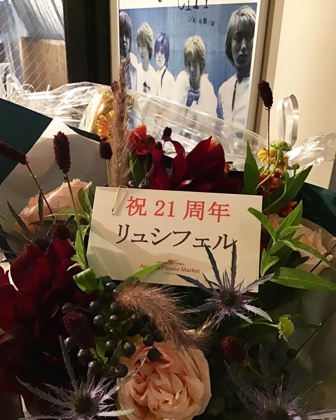 越中睦士さんのインスタグラム写真 - (越中睦士Instagram)「堕天使BLUE をリリースして 本日で21周年  皆様  応援ありがとうございます そしてこれからも よろしくお願い致します！」9月15日 0時03分 - makotokoshinaka