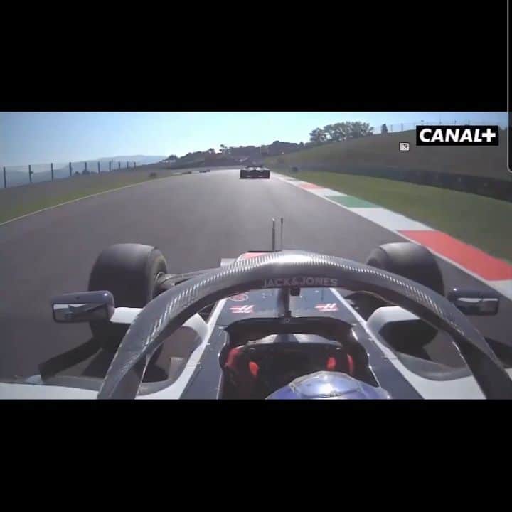 ロマン・グロージャンのインスタグラム：「😱😱😱 Not the most pleasant part of the race. Glad everyone was ok」