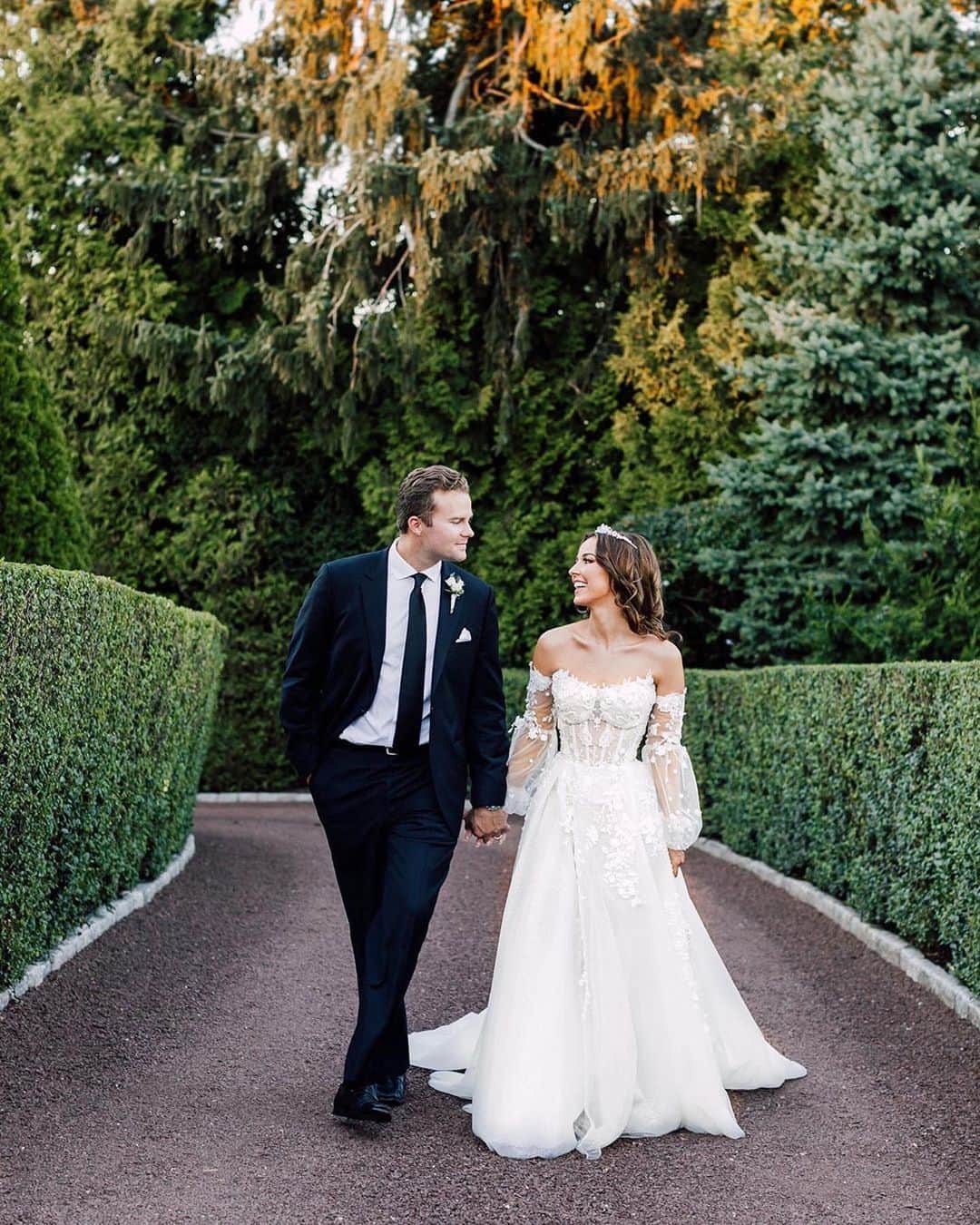 Galia Lahavさんのインスタグラム写真 - (Galia LahavInstagram)「ERIKA & CODY // Our gorgeous #GLBride @mrsamerikagifford celebrated her marriage wearing her one-of-a-kind GL gown. Combining the likes of our #Camilla and #Lynn gowns, Erika was able to totally customise her unique gown with Galia herself at our LA flagship store! Congratulations to the beautiful couple💕 @mhpandco #GLLA #LABride #GaliaLahav」9月15日 0時08分 - galialahav