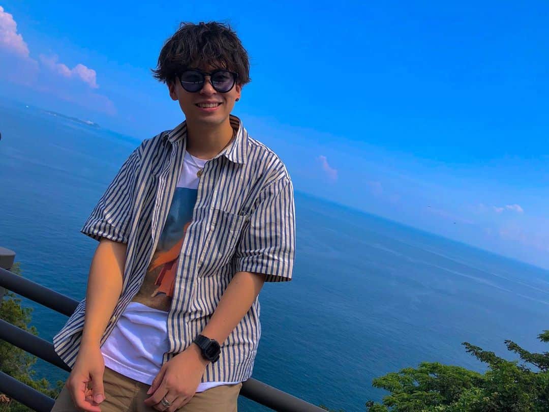 八島諒のインスタグラム：「. 今年は1度海を見ました。 . . #夏の終わり #サマーエンド #秋のはじまり #モミジスタート #聞いた事は #ない」