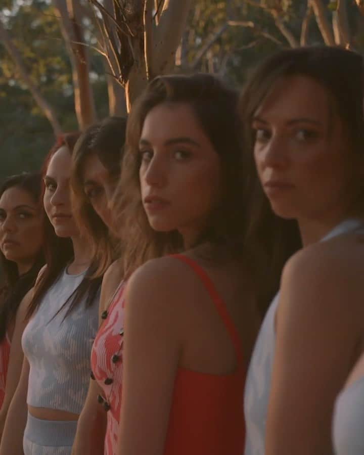 のインスタグラム：「Set in Australia's stunning landscape, @ph5official's #NYFW September 2020 digital presentation highlights the country's indigenous women and long-standing native traditions helping to preserve the environment. Discover the full collection and story behind it on NYFW.com」