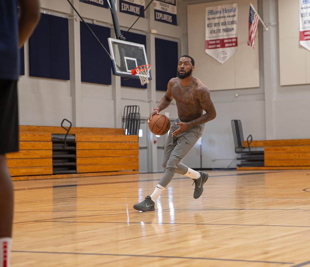 ジョン・ウォールのインスタグラム：「All in a day’s work💪🏾 #GrindMode #WallWay」
