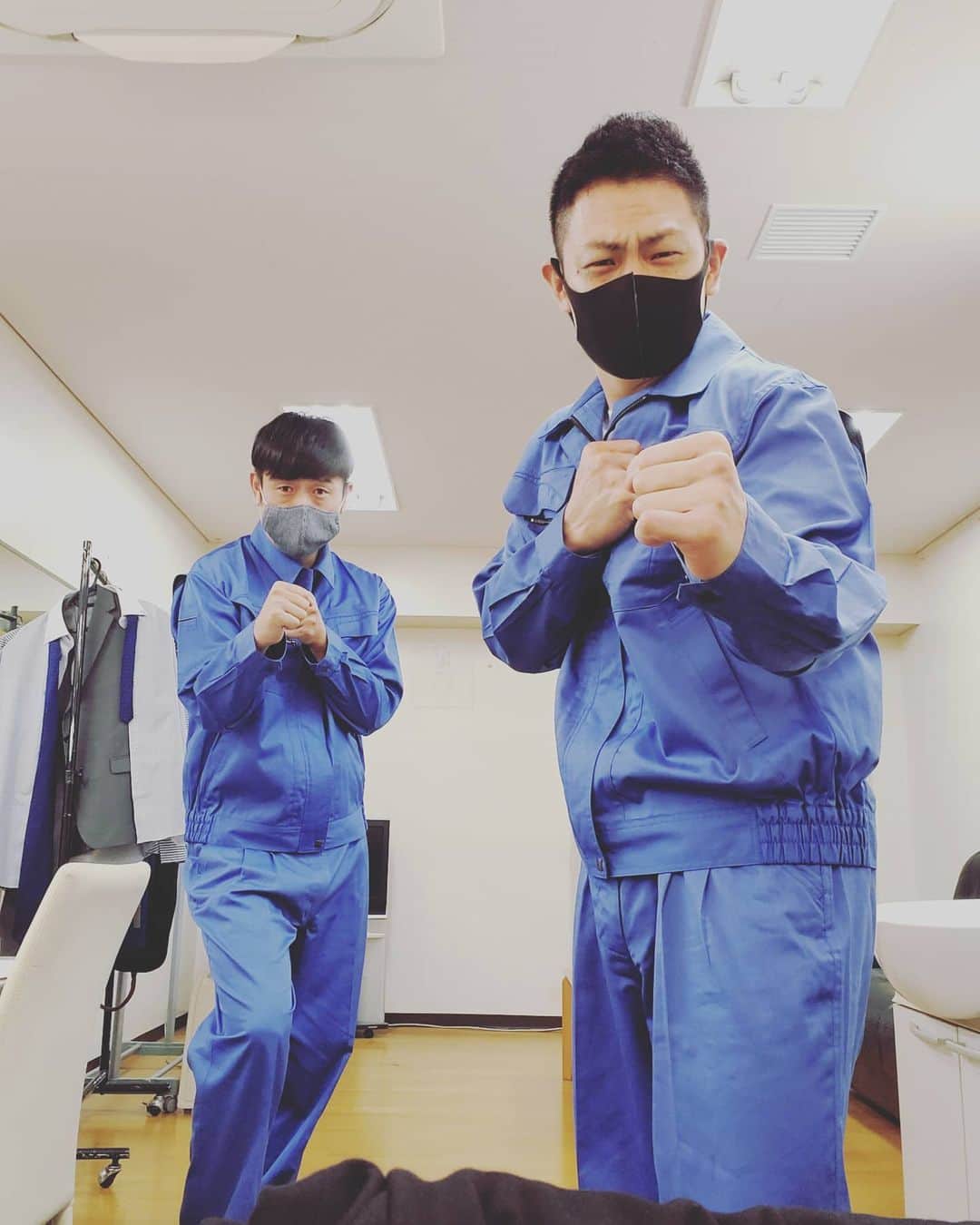 太田芳伸のインスタグラム：「千葉兄さんと１週間頑張ります‼️ . . 何の役かはNGK見に来てくれるか 放送見てね～‼️」