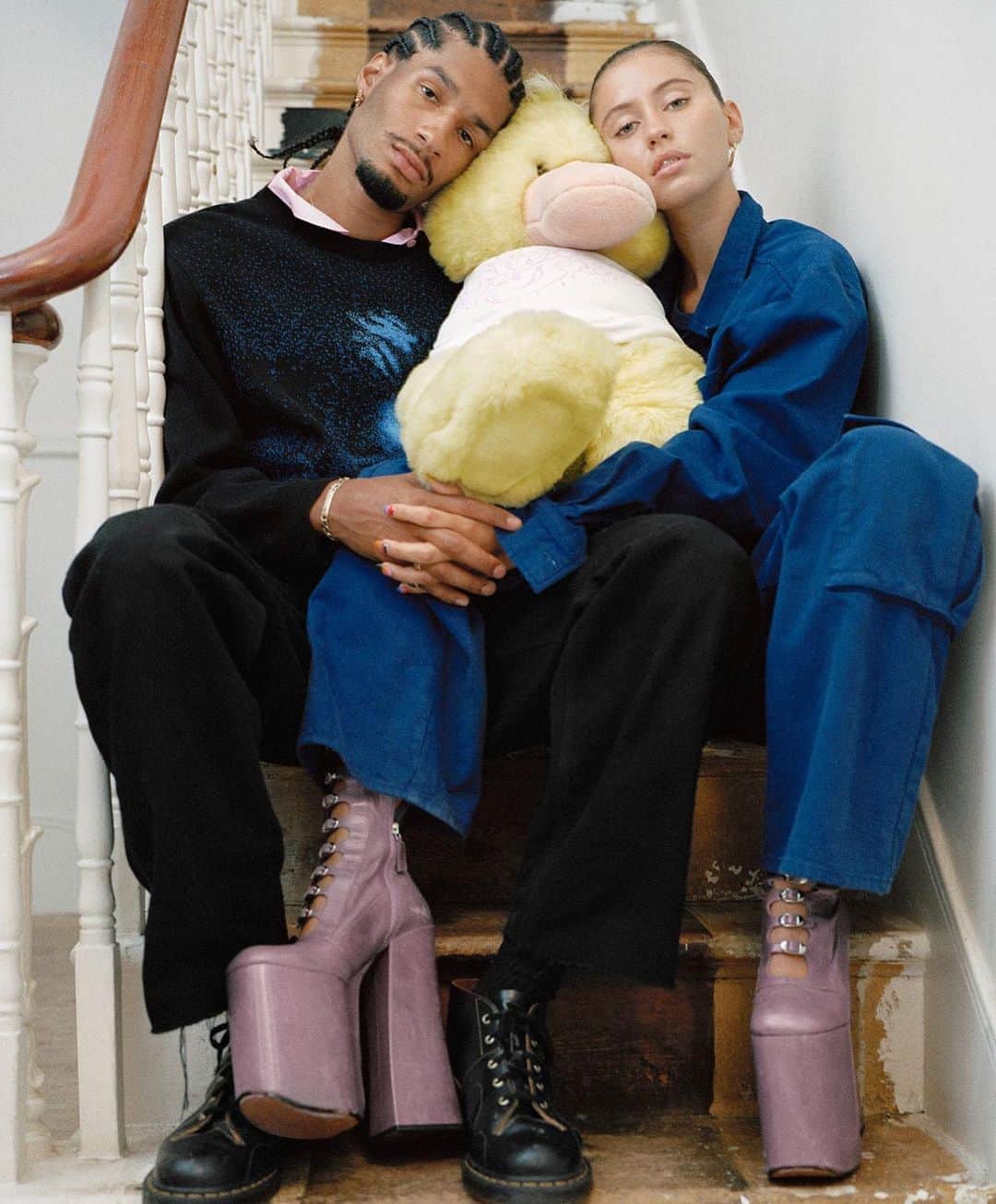 アイリス・ロウさんのインスタグラム写真 - (アイリス・ロウInstagram)「Perfect Family portrait @themarcjacobs 🐣」9月15日 2時31分 - lirisaw
