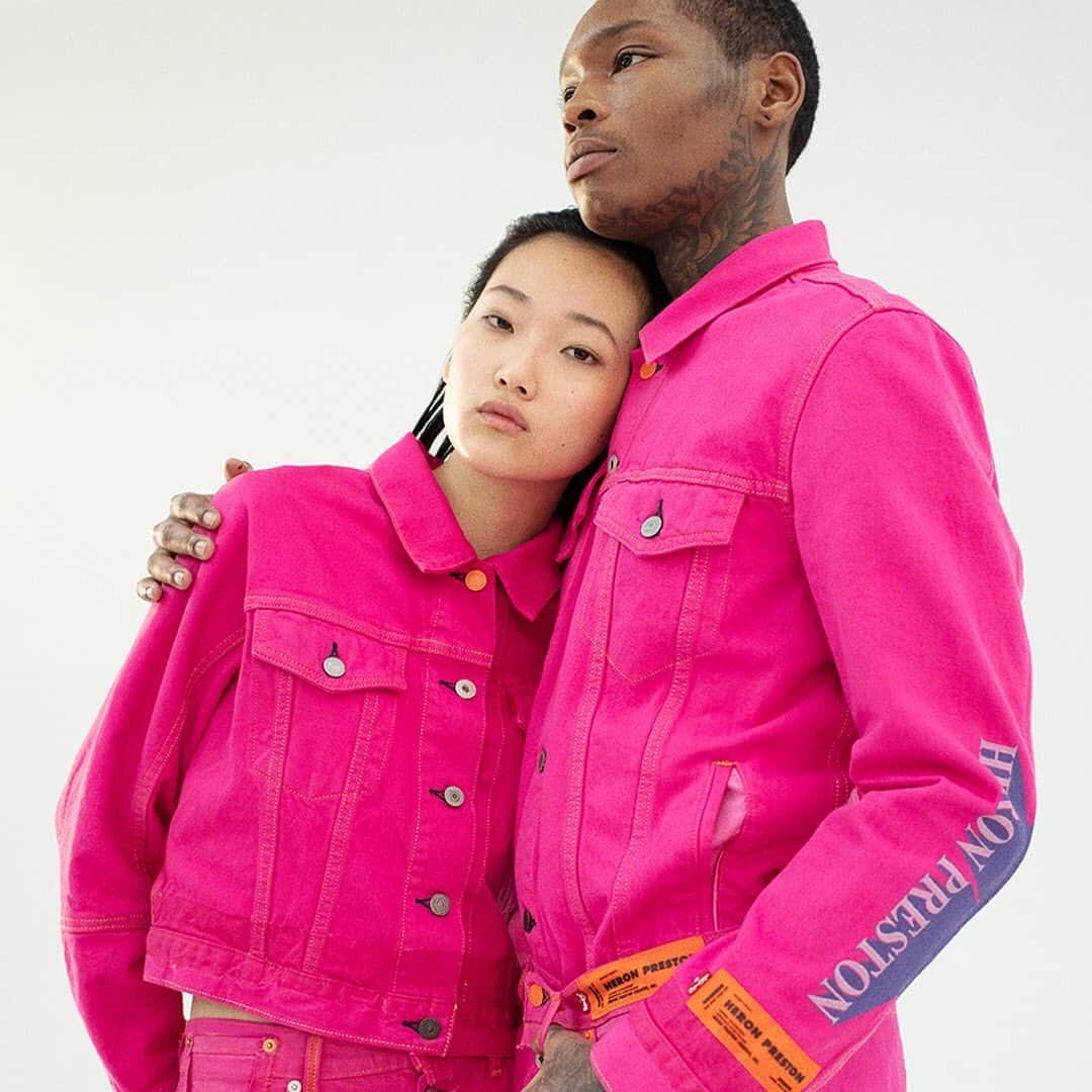 のインスタグラム：「Introducing: the Levi’s® x Heron Preston “1873 Mistakes Are OK” collection. Thanks to a typo on his birth certificate, Heron learned from an early age that mistakes are OK. Together, we channeled the creative potential of flaws into reimaginations of our iconic Trucker Jacket and 501® Jean. Link in bio to shop.」