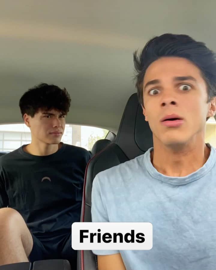 Brent Riveraのインスタグラム：「Friends vs best friends..🥺😂 @imalanstokes」