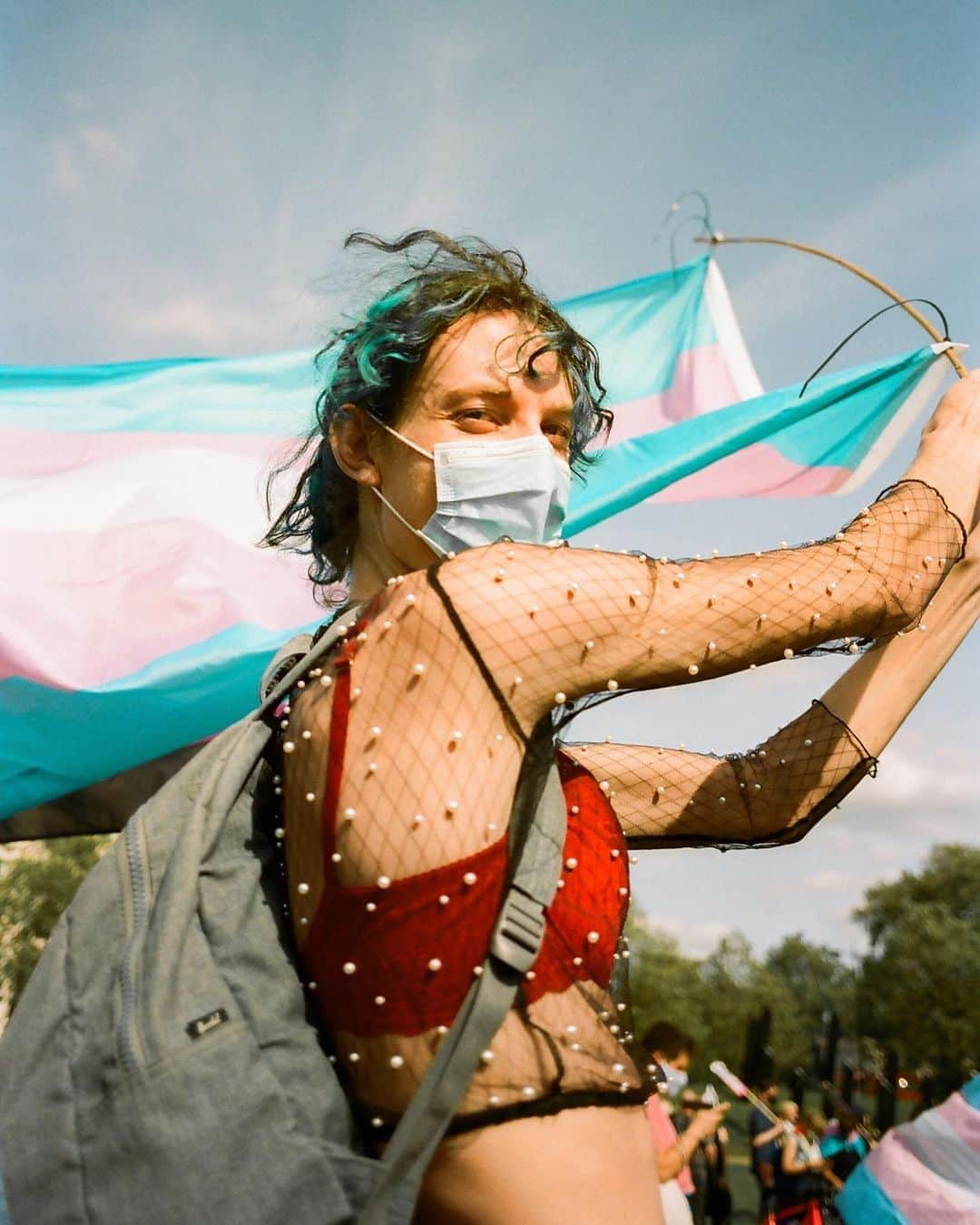 British Vogueさんのインスタグラム写真 - (British VogueInstagram)「The second ever London Trans+ Pride event took place on Saturday – and this year felt more urgent than ever. Wearing masks and hoisting flags, the crowd made its way down Piccadilly in a socially-distanced manner, marching to demand legal recognition for non-binary people, progressive reforms to the UK’s Gender Recognition Act, and an end to non-consensual surgeries on intersex people. At the link in bio, see a selection of moving images of #TransPride photographed by @HarryBowley exclusively for #BritishVogue.」9月15日 4時54分 - britishvogue