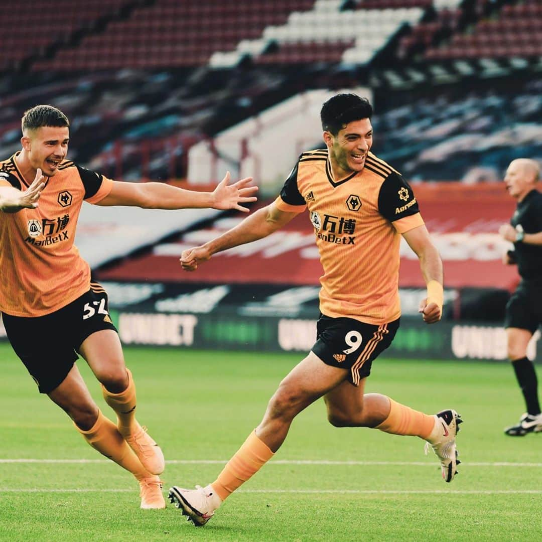 ラウール・ヒメネスさんのインスタグラム写真 - (ラウール・ヒメネスInstagram)「Great way to start the season and very happy to reach 100 games here at wolves/ Gran manera de empezar la temporada y muy feliz de llegar a los 100 partidos con los wolves ⚽️🐺🔶」9月15日 5時10分 - raulalonsojimenez9