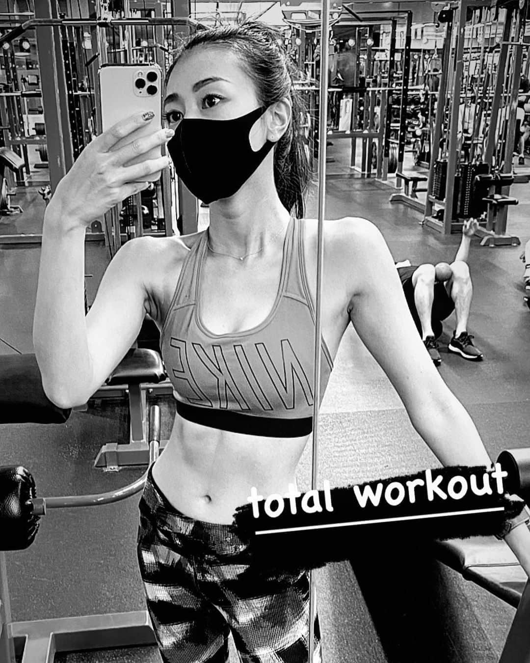 若尾綾香のグルメインスタ