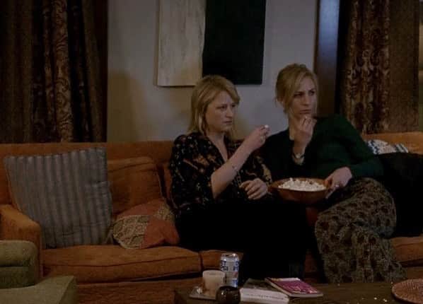 ミッキー・サムナーのインスタグラム：「Throwback to when Mamie Gummer and I worked really really hard in this scene. #TheEndofTheTour Miss you @jamesponsoldt #pretendpopcorneating #davidfosterwallace」