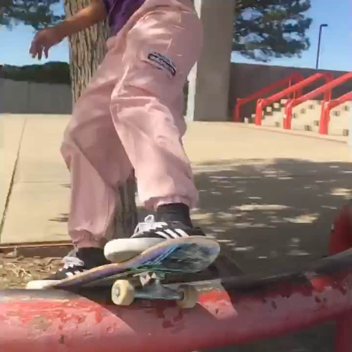のインスタグラム：「1 + 1 + 1 = Fam  @zekeduran_  @elijahdur   🎥: @ryanmaddox」