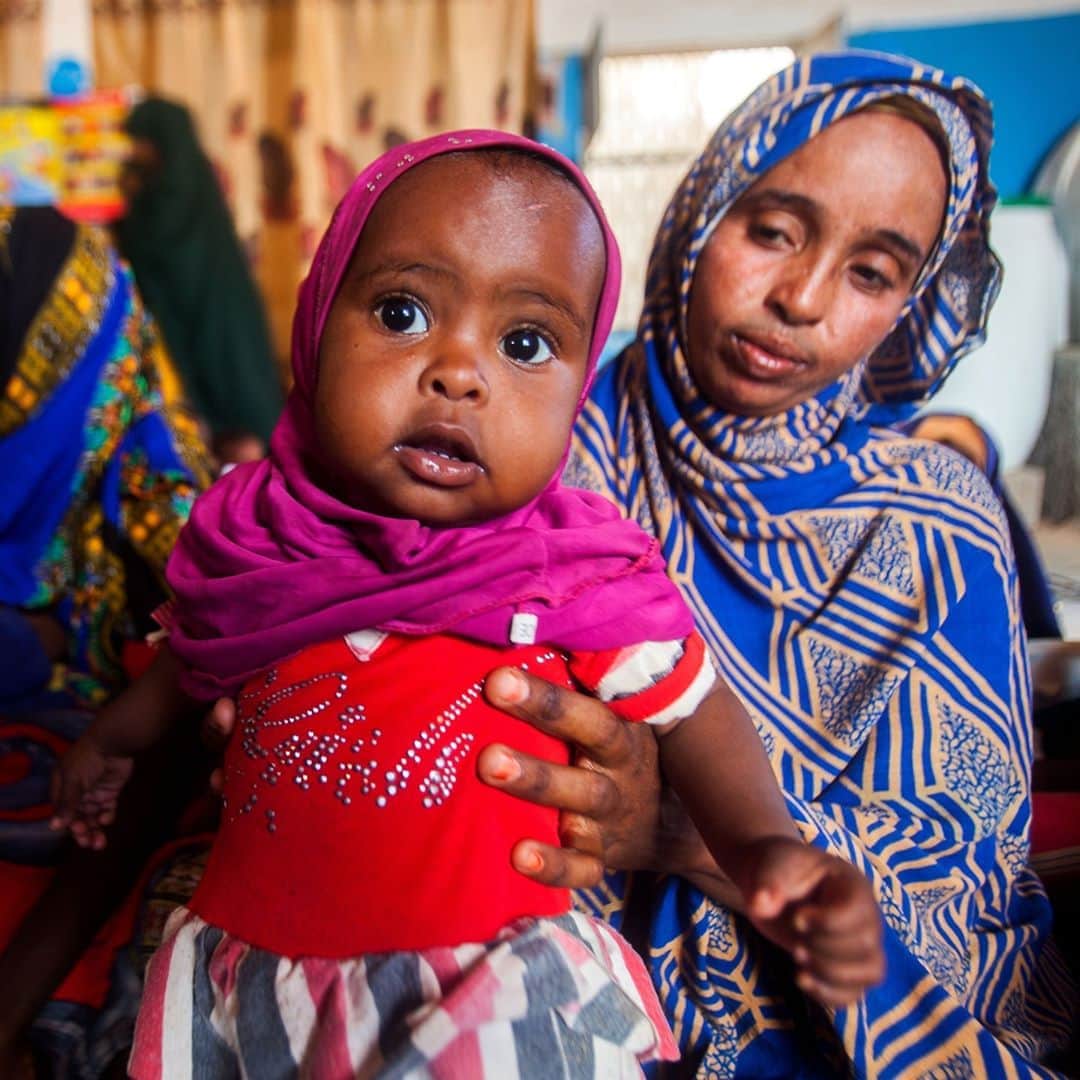 unicefさんのインスタグラム写真 - (unicefInstagram)「We all agree that a child’s chances in life should not depend on where she is born. But the risk of a child dying before she reaches the age of five is 56 times higher in Somalia than in Slovenia. This is not a world we need to accept. Decades of hard work and investment in health care have proven that progress is possible. We know what works to save children’s lives. So let’s get it done.⠀ ⠀ © UNICEF/UNI277199/Taxta」9月15日 7時10分 - unicef