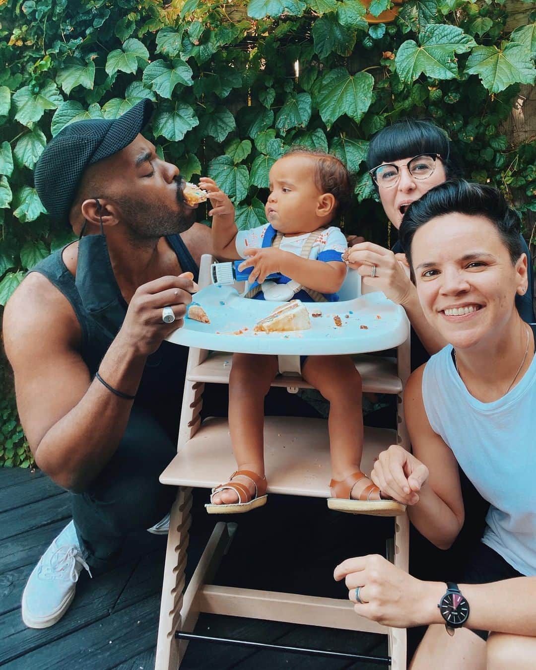 Paul Octaviousのインスタグラム：「It’s been a beautiful year getting to know Seb. He’s now one and I can’t believe how amazing it is to know him.  His mom’s Dre and Julie are just the best humans and I can’t wait for him to realize how lucky he is to have them.   We started this journey as friends for years prior to making the decision to  bringing a baby into the world. It’s funny now, but I had pits in my stomach thinking the bad outcomes of this process  and losing friends etc. Happy to say we’re all still amazing friends if not better and all hands on deck raising this little cub.  We consider all our parents grandparents and wouldn’t have it any way.  Families come in all shapes and configurations. If you don’t see the family you dream of, make your own dream.  #queerfamily #sebi #dangDatBabyQT」