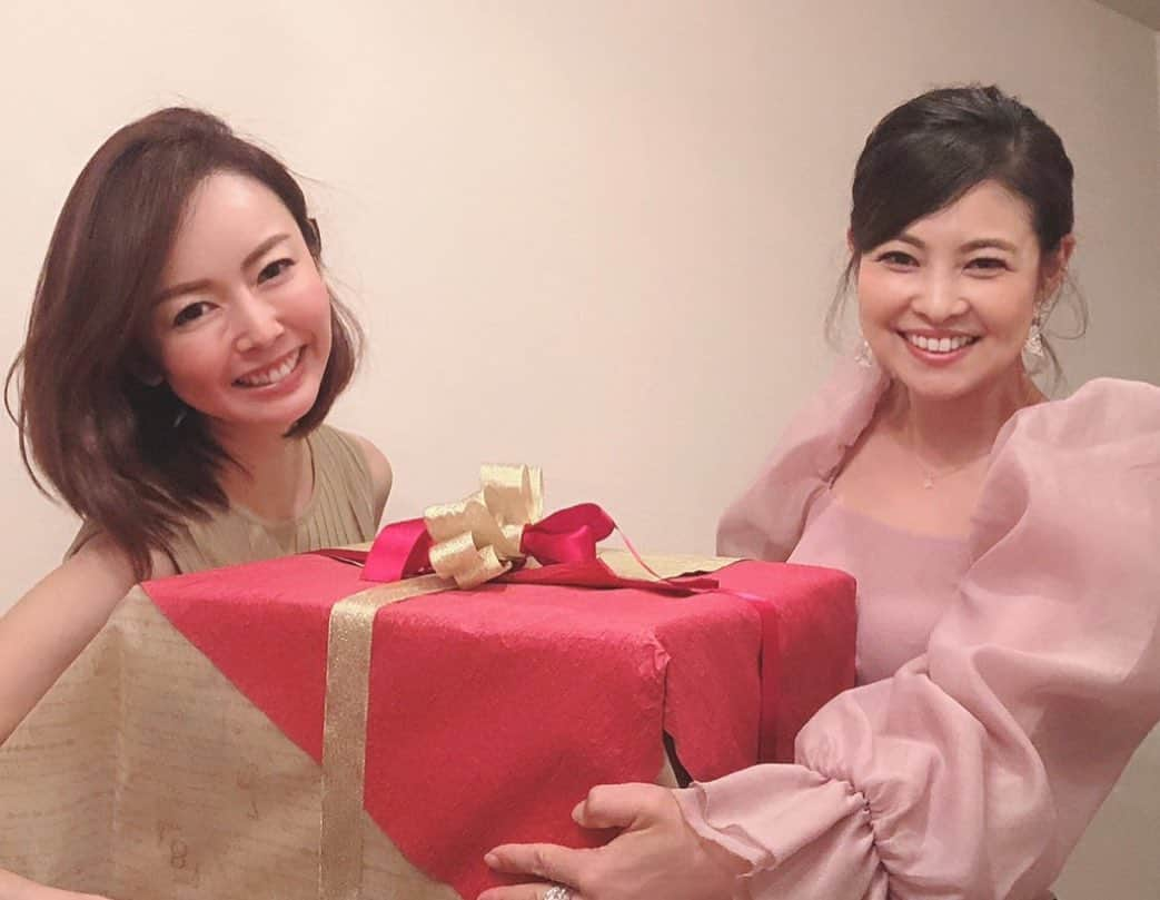 吉田玲奈さんのインスタグラム写真 - (吉田玲奈Instagram)「のぶちゃん💓  Happy Birthday Party🎂🎉 @miyazaki_nobuko  このメンバーで半年以上ぶりに集合できました💓 のぶちゃんおめでとう〜㊗️更に楽しく充実した一年になりますように💓😘 #お誕生日会 #個室 #イタリアン #宮崎宣子 ちゃん #お祝いごはん」9月15日 8時14分 - reina.yoshida.ciel.1218