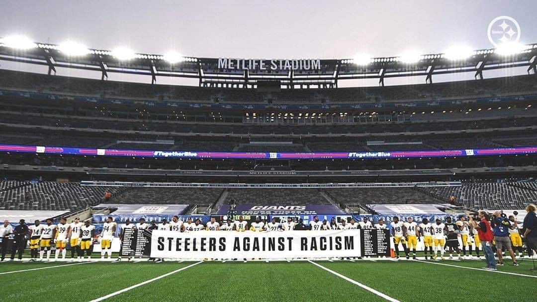 NFLさんのインスタグラム写真 - (NFLInstagram)「We stand together against racism. #ItTakesAllOfUs (via @steelers)」9月15日 8時17分 - nfl