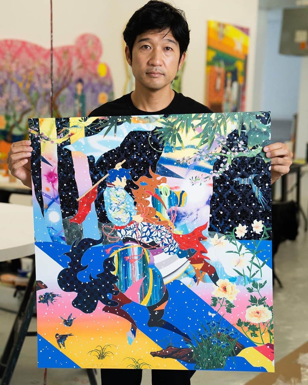 松山智一のインスタグラム：「Tomokazu Matsuyama Studio is pleased to announce the official release of 2 new edition prints from Avant Arte on September 16, 10AM (EST) 2020. This release will feature figurative and abstract print. More information is available on Avant Arte official website (https://avantarte.com). @avant.arte @avantarteinsiders   The Farm Crash Dimension: 30 x 25 inch Material: 410gsm Somerset satin enhanced paper Medium: digital print featuring screen printed elements, gold and silver leaf embellishments and a high gloss varnish Edition Size: 75 Option: Framing (with additional cost)  Honestly Gone Going Dimension: 30 x 28 inch Material: 410gsm Somerset satin enhanced paper Media: digital print featuring screen printed white and black inks and high gloss pattern Edition Size: 75 Option: Framing (with additional cost) —————- ヨーロッパ所在の版元Avant Arteと協業し、9月16日（水）NY時間午前10時に公式発売される運びとなりました。今回は、松山の人物画および抽象絵画作品のリリースとなります。詳しくは、Avant Arte公式ウェブサイト(https://avantarte.com)にてご覧いただけます。  The Farm Crash サイズ：76.2 x 63.4 cm 素材：410gsm Somerset satin enhanced paper メディウム：digital print featuring screen printed elements, gold and silver leaf embellishments and a high gloss varnish エディションサイズ：75枚 オプション：額装（別途料金発生）  Honestly Gone Going サイズ：76.2 x 71.2 cm 素材：410gsm Somerset satin enhanced paper メディウム：digital print featuring screen printed white and black inks and high gloss pattern エディションサイズ：75枚 オプション：額装（別途料金発生）」