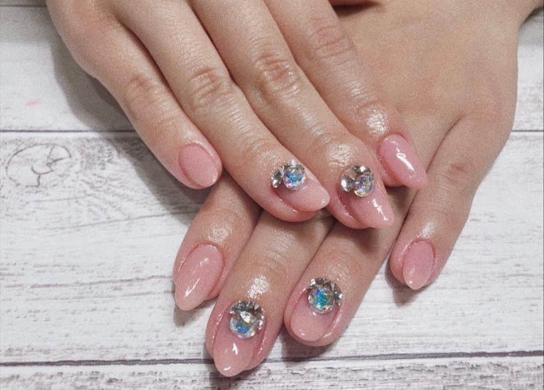 ちひろさんのインスタグラム写真 - (ちひろInstagram)「ピンクネイル💓💞#newnail #nail #nailart #naildesign #instagood #instalike #likeforlikes #likeforfollow #followforfollowback #followｍe #ネイル #ネイルデザイン #スクエアネイル #オフィスネイル #上品ネイル #いいね返しは絶対 #フォロー返します #フォローミー」9月15日 20時44分 - chipipi_uspi