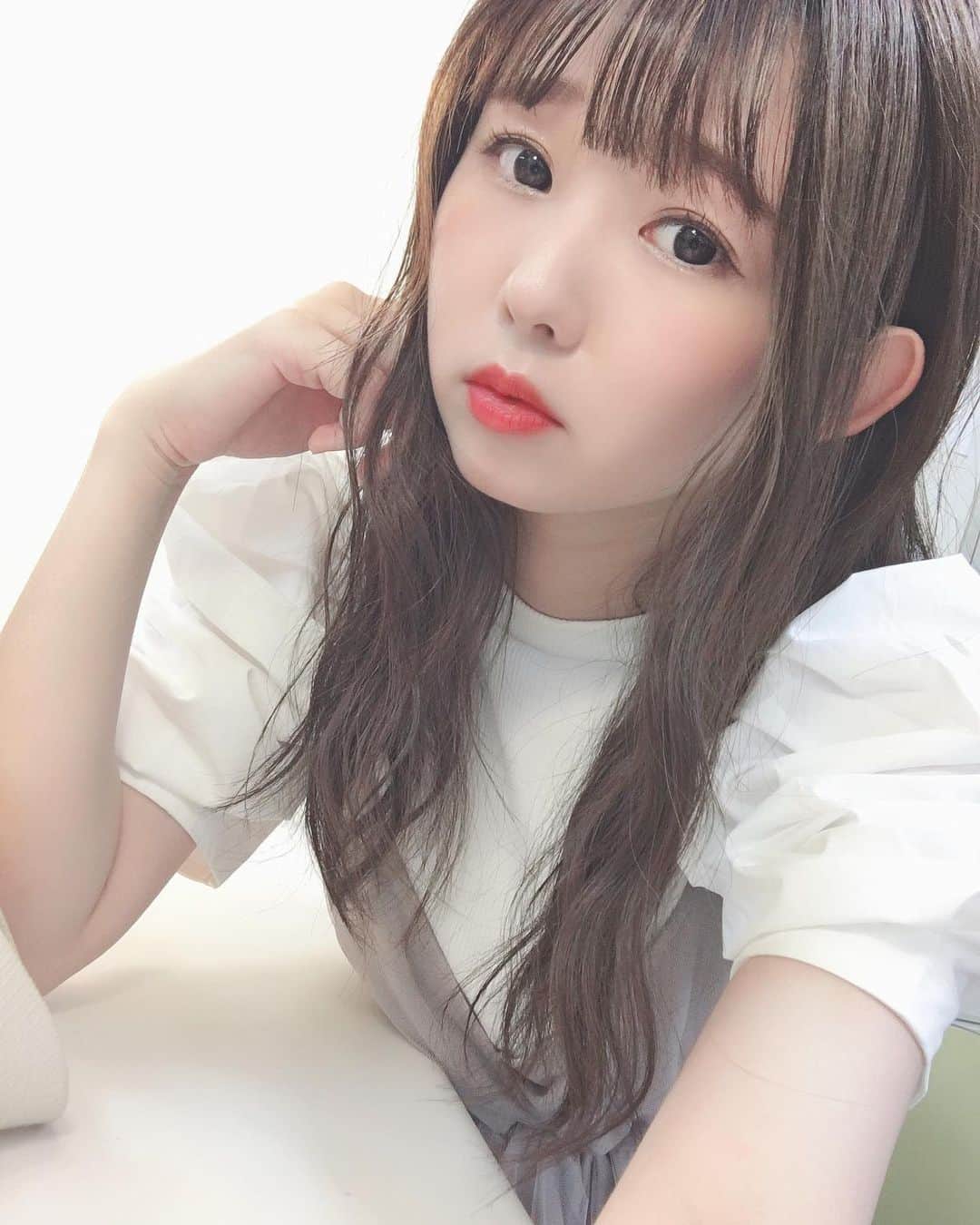 熊沢世莉奈さんのインスタグラム写真 - (熊沢世莉奈Instagram)「﻿ この間はオンラインお話会があったよ♡﻿ ﻿ すごく新鮮だった！﻿ 久しぶりにみんなのお顔も見れて嬉しかった🥰﻿ ﻿ まだまだオンライン握手会あるから﻿ これから来る人もまた来てくれる人も一緒に﻿ いっぱい楽しもうね( ⁎ᵕᴗᵕ⁎ )♡﻿ ﻿ 次はどんな髪型にしようかな〜🙊🤍﻿ ﻿」9月15日 20時41分 - kuma_0417