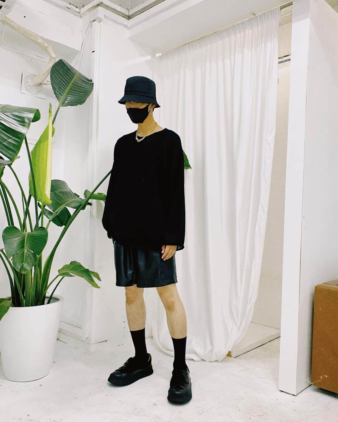 畔柳康佑さんのインスタグラム写真 - (畔柳康佑Instagram)「最近のコーディネート🏴 . 色んなブランドと古着を合わせて着回しをしてます。 服はタグ付けしてるので、是非見て下さいっ」9月15日 19時13分 - k_kuroyanagi