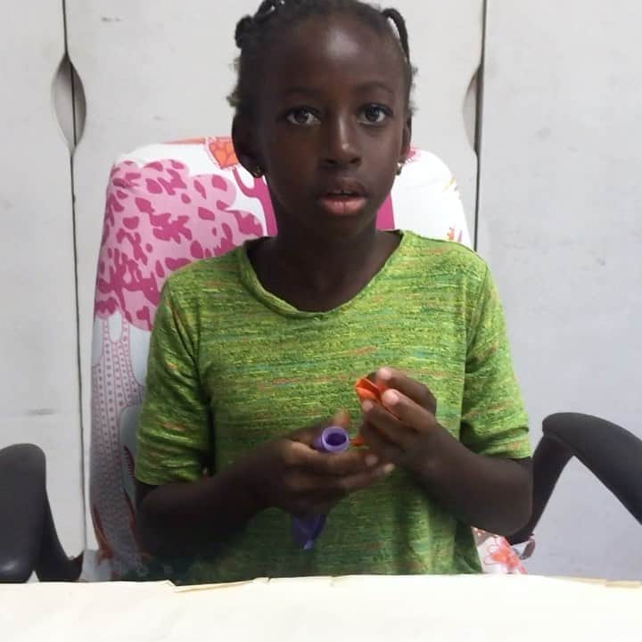 ジャンポールレスパナールのインスタグラム：「. TEASER NEW @extra__ordinaire TUTORIAL! This Thursday Wilma is going to explain us how to make (anti) stress ball 😂 This tutorial is made to raise money for the Bamako Nursery in Mali. More info very soon! Thursday actually 😏」