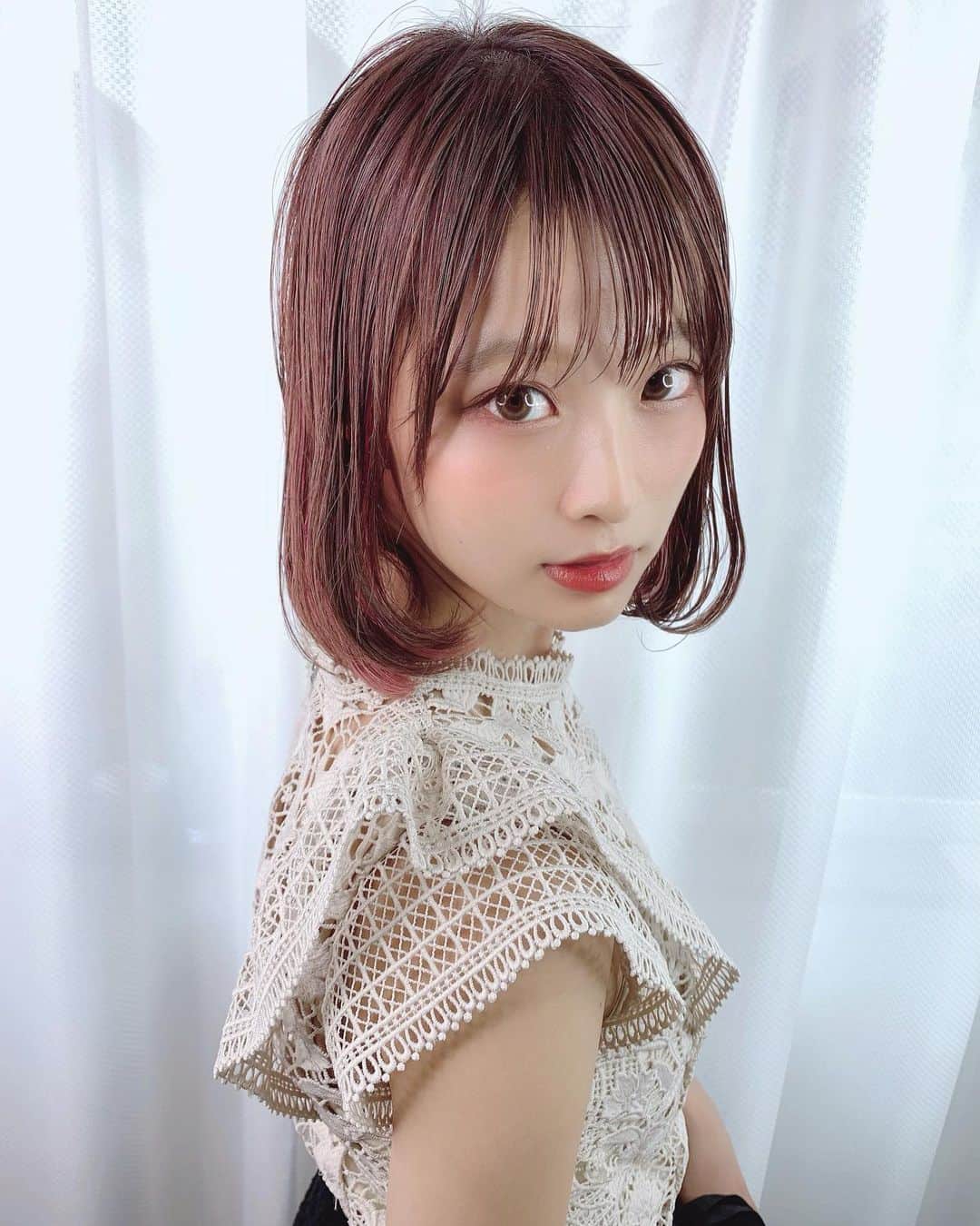 のインスタグラム：「もうすぐ夏も終わりそう、、、！🐠 ・ ・ ・  #いいね返し#f4f#l4l#サロンモデル#サロモ#撮影依頼募集中#グレージュ#透明感#ビジョビ#インフルエンサー#被写体#作品撮り #instagood#likeforlikes#followforfollowback#followme#follow4followback#ミスコン#ボブ#ミディアム#ショート」