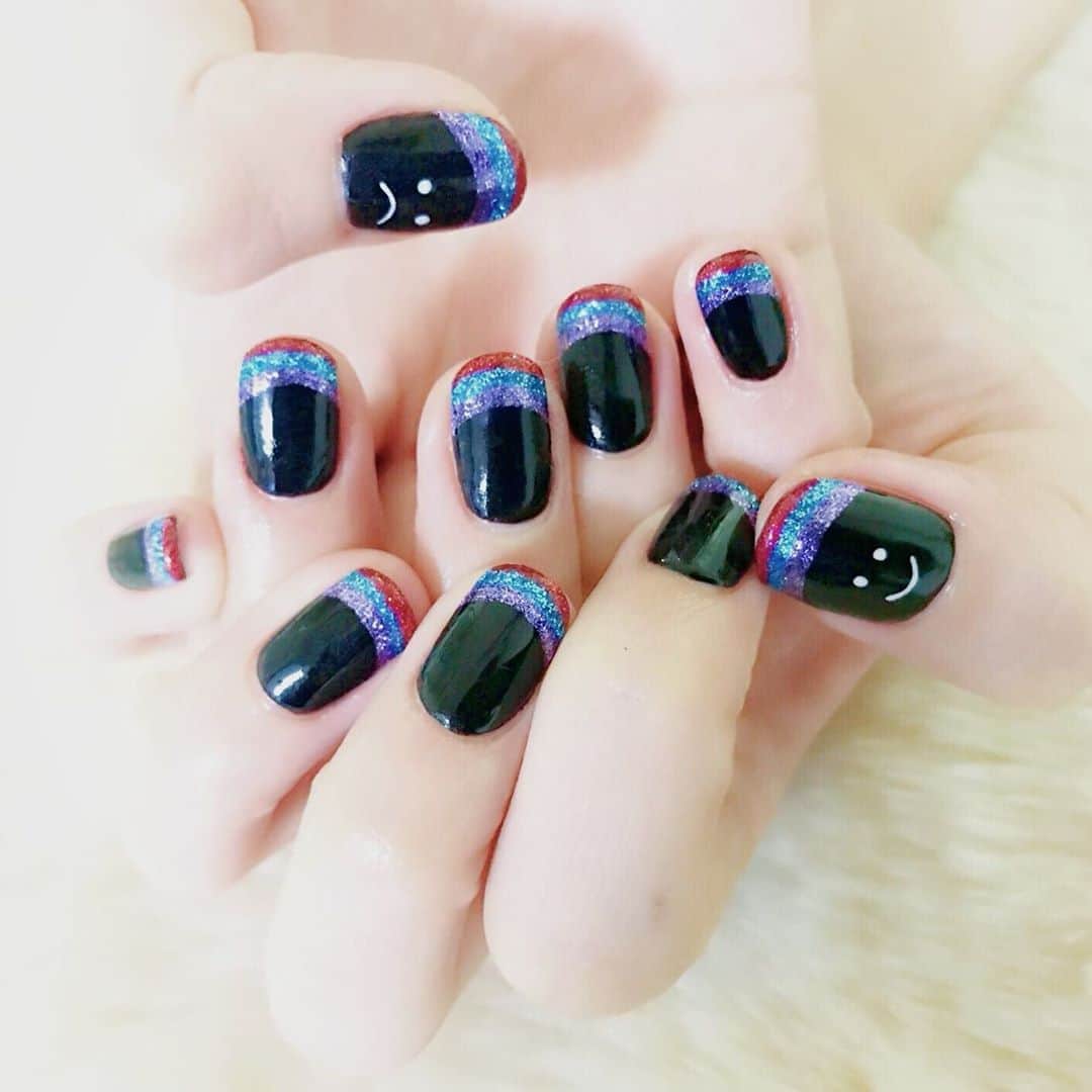 なかやまちえこさんのインスタグラム写真 - (なかやまちえこInstagram)「rainbow nails🌈⠀ ⠀ #nail #nails #nailart #ネイル #美甲 #ネイルアート  #japanesenailart #manucure #japanesenails #manicurist #gelnails #أظافر #네일아트 #미용 #vẽmóng #ngườiđẹp  #เพ้นท์เล็บ #искусствоногтя #artedeuñas #เพ้นท์เล็บเจล #ジェルネイルデザイン #ネイルデザイン #senikuku #nagelkunst #レインボーネイル #rainbownails #虹ネイル」9月15日 19時44分 - chiekonakayama