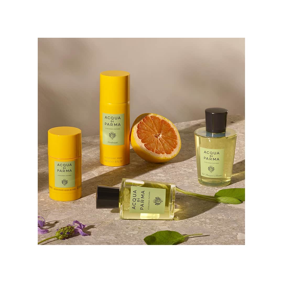 アクアディパルマさんのインスタグラム写真 - (アクアディパルマInstagram)「One natural scent, so many ways to indulge. Explore the full Colonia Futura collection including the Shampoo and Shower Gel as well as deodorants in different formats. Perhaps you've found the perfect scent for the season?⁣ ⁣ #ColoniaFutura⁣ ⁣ #AcquadiParma #Futura #AcquadiParmaFutura⁣ #colonia #fragrances #newfragrance #icon #future #generation」9月15日 20時00分 - acquadiparma