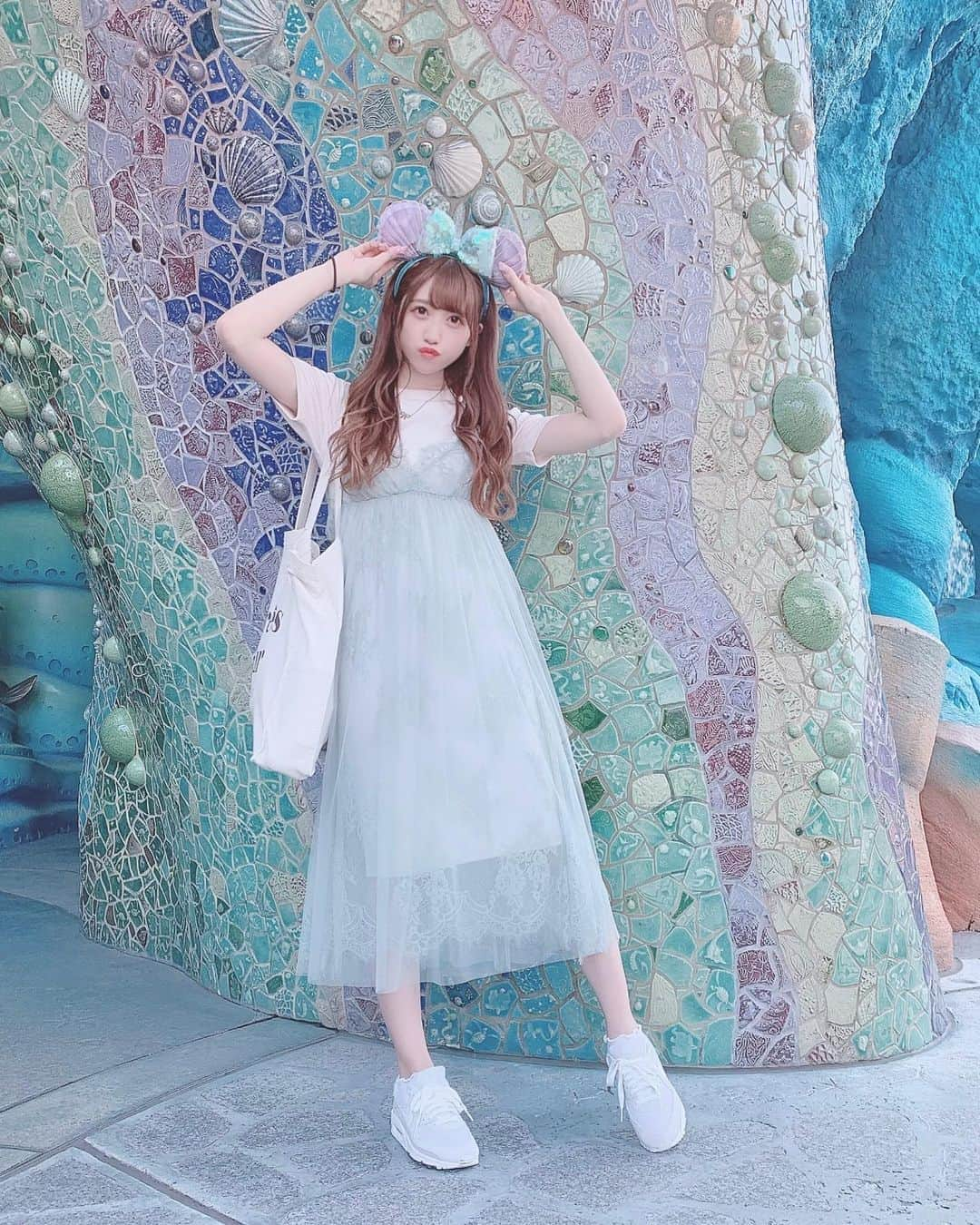 田口未彩さんのインスタグラム写真 - (田口未彩Instagram)「🐚  この日はアリエルのカチューシャつけてたので マーメイドラグーンがぴったりでした💖  ワンピースはセットアップで グレイル( @grl_official )のだよ💖  #ディズニー　#ディズニーカチューシャ　#ディズニーフード　#ディズニーシー  #tds #アキシブ　#アイドル #コーデ　#グレイル　#グレイルコーデ　#グリーンコーデ　#ワンピース　#アリエルカチューシャ」9月15日 20時21分 - miiro_taguchi