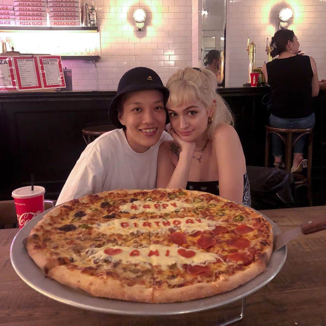 ラウラのグルメインスタ