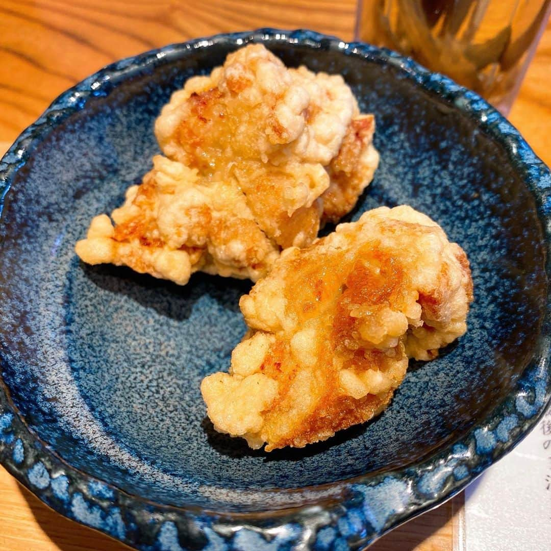 山岸久朗さんのインスタグラム写真 - (山岸久朗Instagram)「布施駅前に、鶏白湯専門ラーメンが9月19日にオープン❗️ご招待いただき、レセプションに珍しく参加。 ラーメンも唐揚げも鶏丼も全部こだわりが凄くてほんまに美味い❣️再訪必至！ インスタグラマーの裏側を撮るインスタグラマーの裏側を撮られました。笑笑 #島田製麺食堂鶏白湯専門店 #島田製麺食堂 #鶏白湯 #ラーメン #レセプション #オープニングレセプション #m三郎 #mのランチ #布施 #布施駅 #布施明 #布施グルメ #布施ランチ #布施ラーメン #東大阪 #東大阪市 #東大阪ランチ #東大阪グルメ #東大阪ラーメン #大阪グルメ #大阪ランチ #大阪ラーメン  #山岸久朗 #山岸弁護士 #山岸弁護士が飯テロ中」9月15日 11時55分 - yamaben