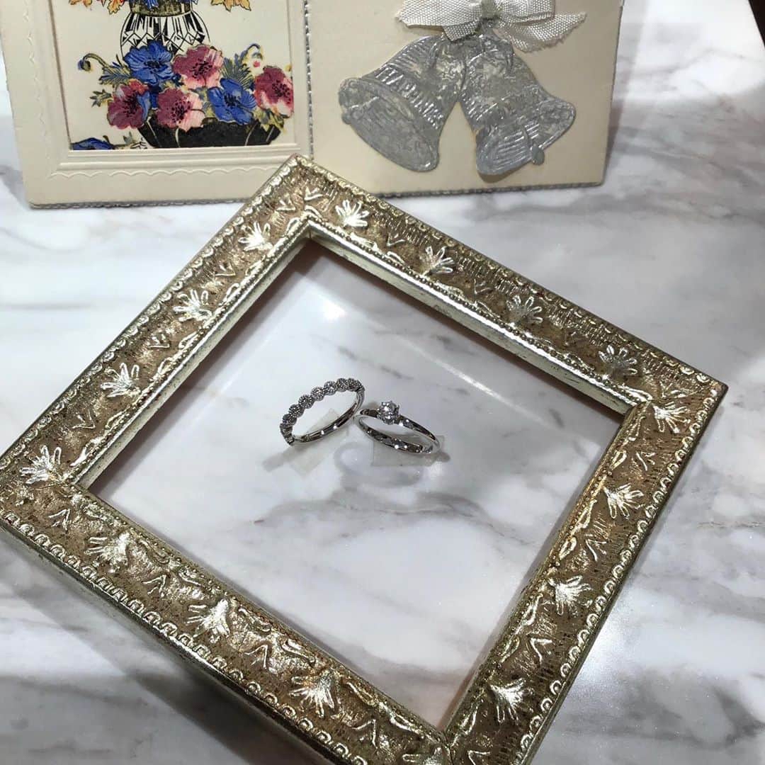 ageteさんのインスタグラム写真 - (ageteInstagram)「.﻿ 【Bridal Fair_アガット 銀座松屋】﻿ アガット 銀座松屋では、10月27日(火)までブライダルフェアを開催しております。﻿ 期間中にご成約いただきましたお客様には、筆記体刻印サービスを行っております。﻿ ﻿ この機会にぜひお立ち寄りください。﻿ ﻿ #agete #jewelry #accessory #marriagering #engagementring #weddingring #アガット #ジュエリー #アクセサリー #結婚指輪 #婚約指輪 #記念日 #マリッジリング #エンゲージ #松屋銀座」9月15日 12時02分 - agete_official