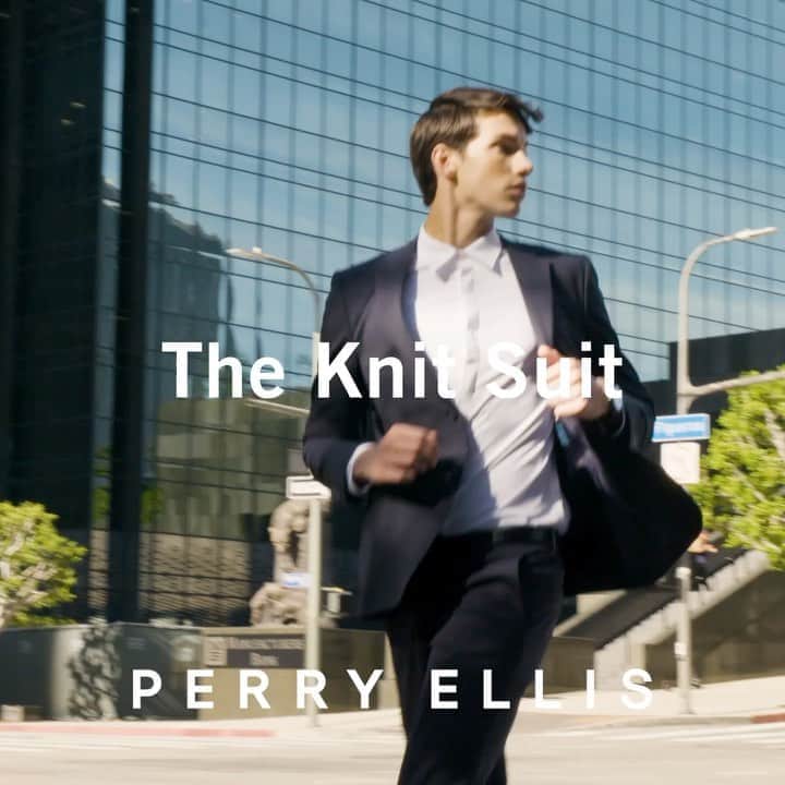 ペリーエリスのインスタグラム：「Back to the office made easy with our washable, wrinkle-resistant suit range. #LifeReadySince1976」