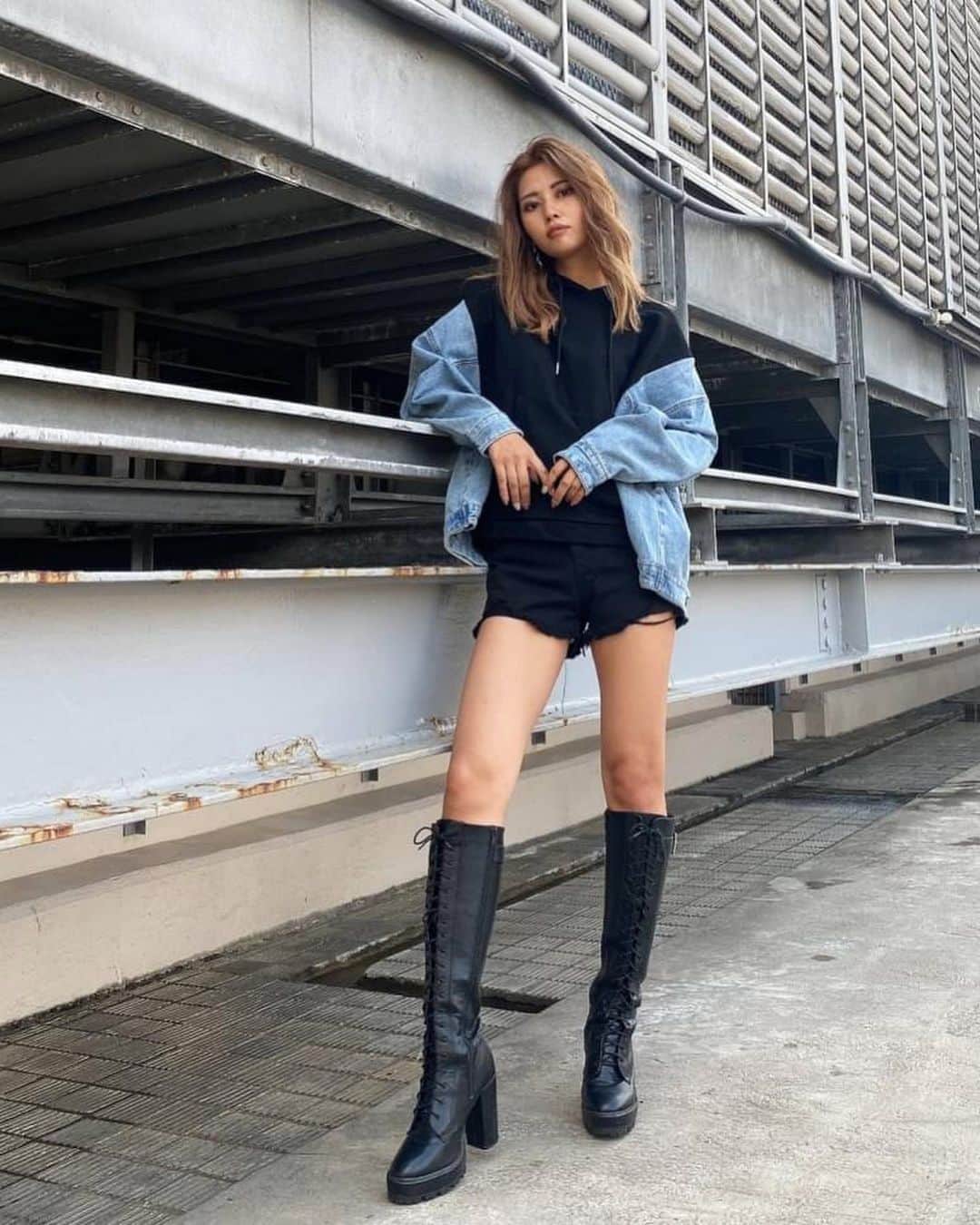 のインスタグラム：「#egoistsnap @minami__saito 165cm LUMINE EST SHINJUKU STAFF . ON SALE . TOPS/¥7,980+tax PANTS/¥6,980+tax BOOTS/¥15,980+tax . . #egoist#fashion#shinjuku#staff#snap#ルミネエスト新宿#エゴスナップ#コーディネート#マストバイ#エゴ#エゴイスト#カラー#コーデ#ファッション#トレンド#パーカーコーデ#カジュアルコーデ#ブーツ」
