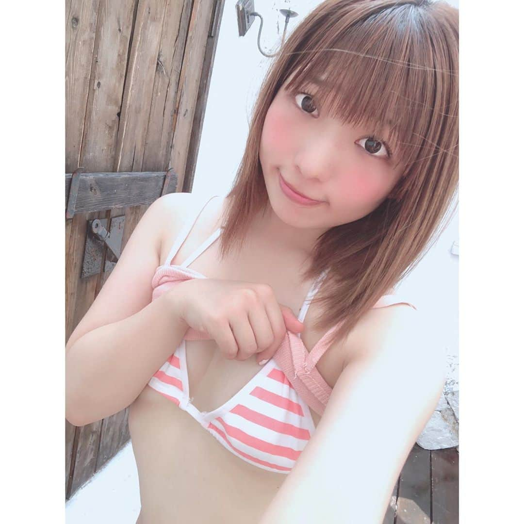 橘あかりさんのインスタグラム写真 - (橘あかりInstagram)「午後も頑張りましょう💓(*´꒳`*)  チラリ👙 えへへ♡   #gravureidol #model #bikini #bikinimodel #bikinigirl #ポートレート#portrait #japanesegirl #아이돌 #여성돌 #丸顔 #グラビア #グラビアアイドル #写真好きな人と繋がりたい #グラドル #アイドル #cute #sexy #被写体 #model #モデル #girl #여성돌 #아이돌 #まるがお #hair #インスタグラビア #instagravure」9月15日 12時50分 - akari__tachibana