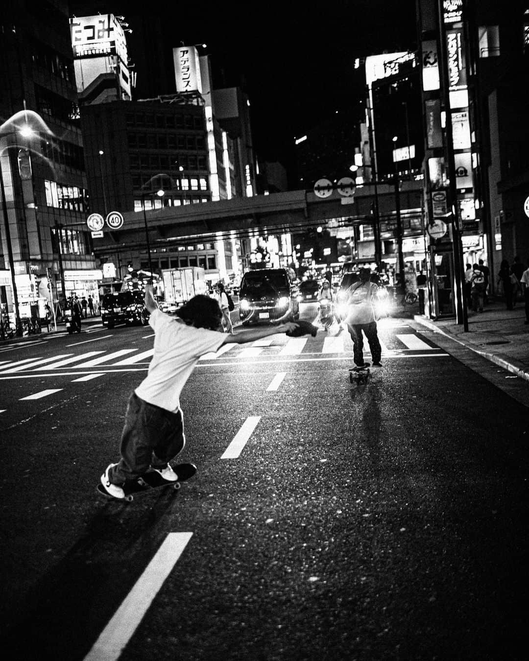 中田海斗のインスタグラム：「［whatyouth japan］  Whatyouth japan オンラインサロンにて、僕の仲間のフォトグラファー　村田一樹　@kazuki_murata_  のインタビューと写真を載せています！！ プロフィールからcheck ✔️ • • • • • • @whatyouth_japan @kazuki_murata_  #photographer #skateboard #model #extremesports」
