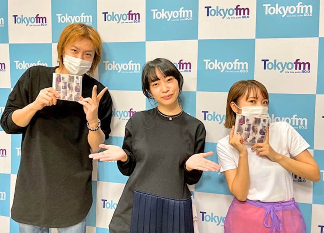 高橋みなみの「これから、何する？」のインスタグラム：「アーティスト✨#ヒグチアイ さん✨にお越しいただきました！ 番組のジングルでも大変お世話になりました！ ヒグチさん、ありがとうございました！  ⏬ヒグチさんの最新情報はこちら！ https://www.higuchiai.com/  #たかみな #高橋みなみ #若新雄純 #これなに #tokyofm #radiko」