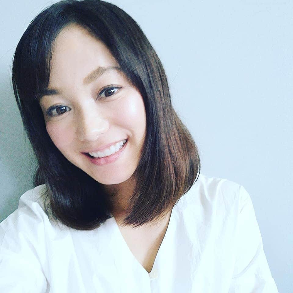 蛯原英里さんのインスタグラム写真 - (蛯原英里Instagram)「いよいよ明日発表される ｢#プレママ検定｣の ZOOMでお披露目会でした！  ご参加下さった 皆さまありがとうございました 👏👏👏  緊張していたので あっという間でした〜！ 詳細は、また明日😊  #プレママ検定#プレママさんと繋がりたい #新作発表会 #お披露目会 #zoom #緊張 #リリース#明日発売 #thanks #ありがとうございました」9月15日 13時54分 - eriebihara