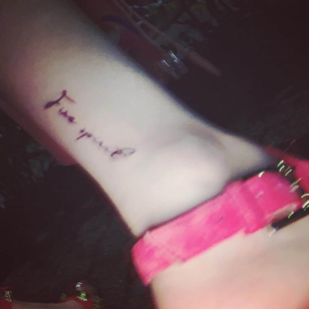 椿えれなさんのインスタグラム写真 - (椿えれなInstagram)「🐾 #tattoo」9月15日 14時11分 - erena_t_tan