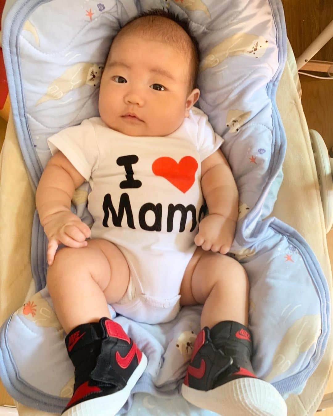 渡部太基さんのインスタグラム写真 - (渡部太基Instagram)「. First shoes👟 ありがとうございます🎁☺️ #わたべんちのまはろくん #firstshoes #ファーストシューズ #nike #jordan1 #履くnike #i❤️mama かよ🙄」9月15日 14時52分 - daikick7