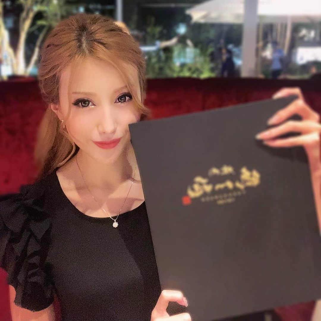 おなぎのインスタグラム：「18日オープンの、徳川苑みんなで来た🥩マシソヨ♡  #おなぎとお肉は同じ発音です」