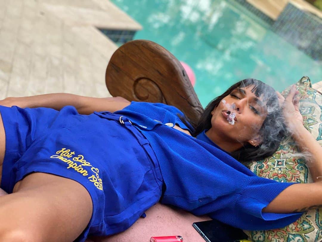 Janice Griffithさんのインスタグラム写真 - (Janice GriffithInstagram)「me n @newjohnnysins made p*rno and he took these cute pix of me after」9月15日 15時29分 - rejaniced