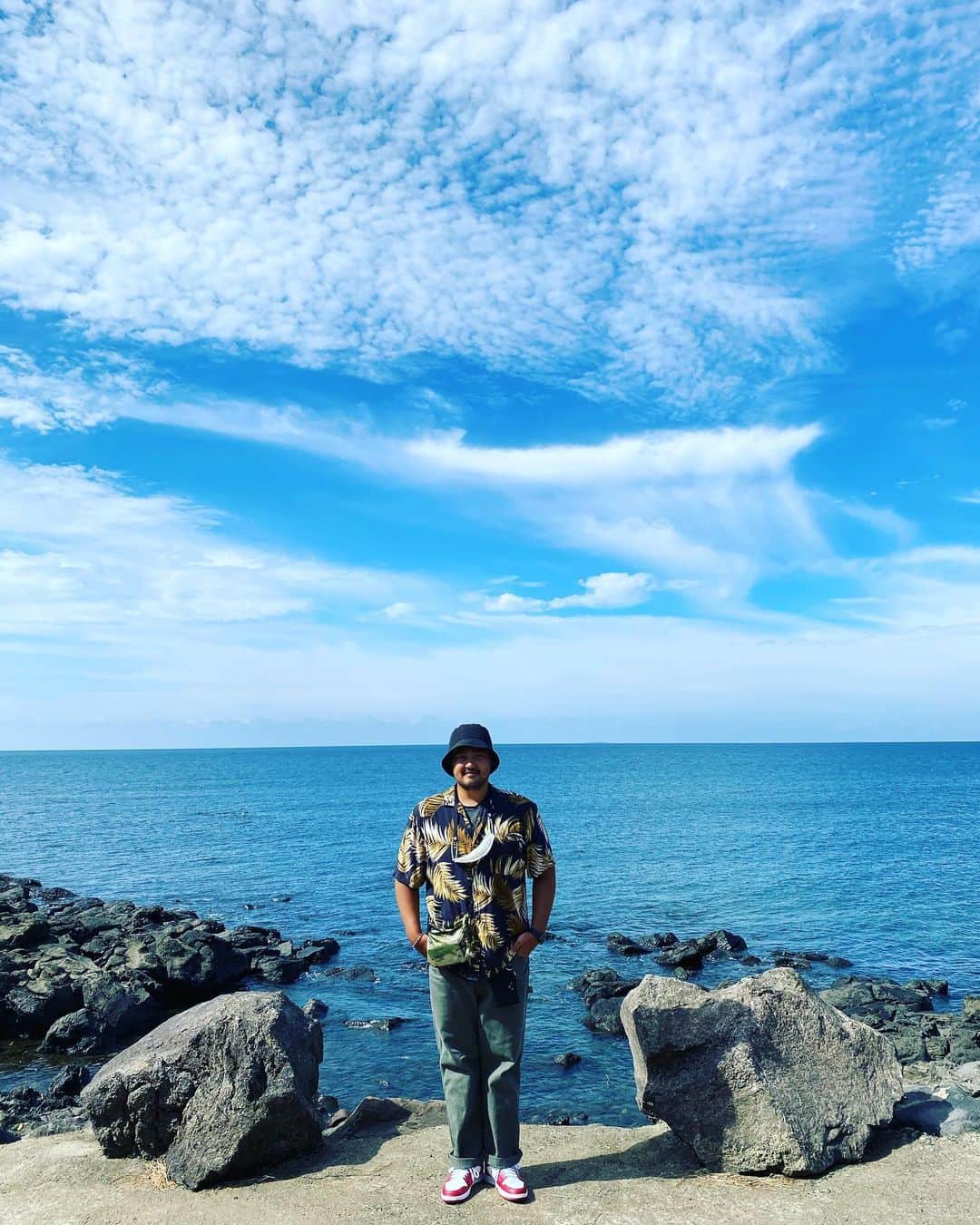 チャヨプのインスタグラム：「✔️ 어 아 나 왜 서울일까 바다냄새 그리워엽」
