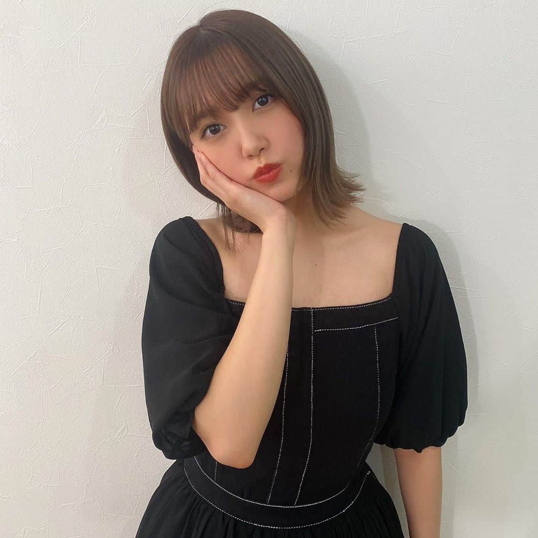 加藤玲奈のインスタグラム：「昨日は美容DAYでした✨✨ @rizeclinic さんで医療脱毛をしてもらいました😊 本当は夏前にしたかったんだけどタイミングなかったので涼しくなってきたこの時期にしました🙋🏼‍♀️ スタッフの皆さん優しくて素敵な空間でした☺️  そしてこんなに髪短くなりましたー😛✂️」