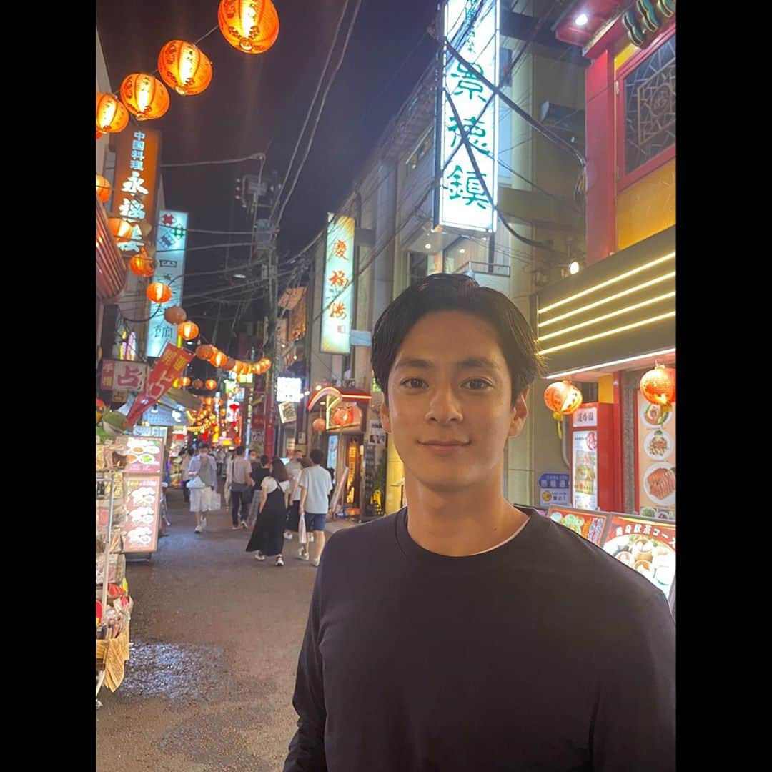 山口貴也さんのインスタグラム写真 - (山口貴也Instagram)「. China Town 少し地元に戻れました。 (写真撮るときだけマスク取ってます😷)  #横浜 #中華街  #仮面ライダーを観てフォローして下さった方 #応援メッセージを下さった方 #ありがとうございます #とても嬉しいです！」9月15日 17時47分 - takaya_yamaguchi_official