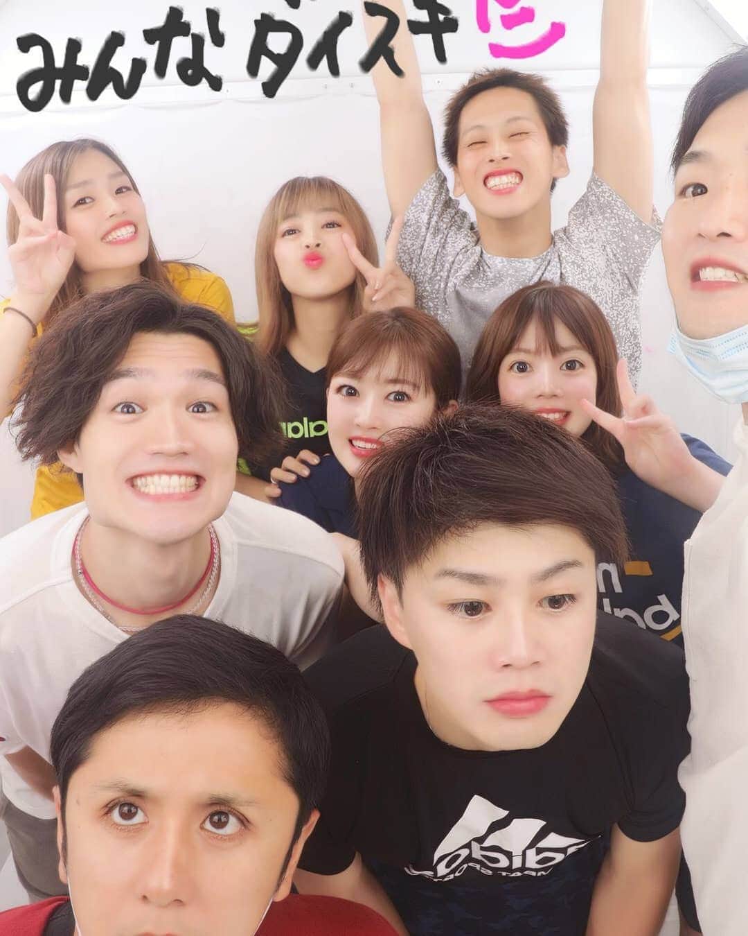 山本湧のインスタグラム：「和歌山メンバーが大好きすぎる件。仕事で壁にぶち当たってばっかで正直しんどいけど、毎週楽しみで頑張れる！！ 試合You Tubeとかに上げたら見たい人とかいます？笑」