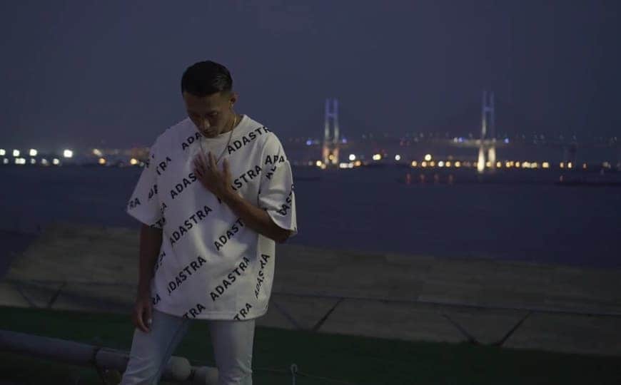 黒石高大のインスタグラム：「7月下旬から ずっとやってきた事 やっともう少しで完成する YouTubeにアップしたんでストーリーから飛んで見て 応援していただけると嬉しいです 押忍よろしくお願いします」