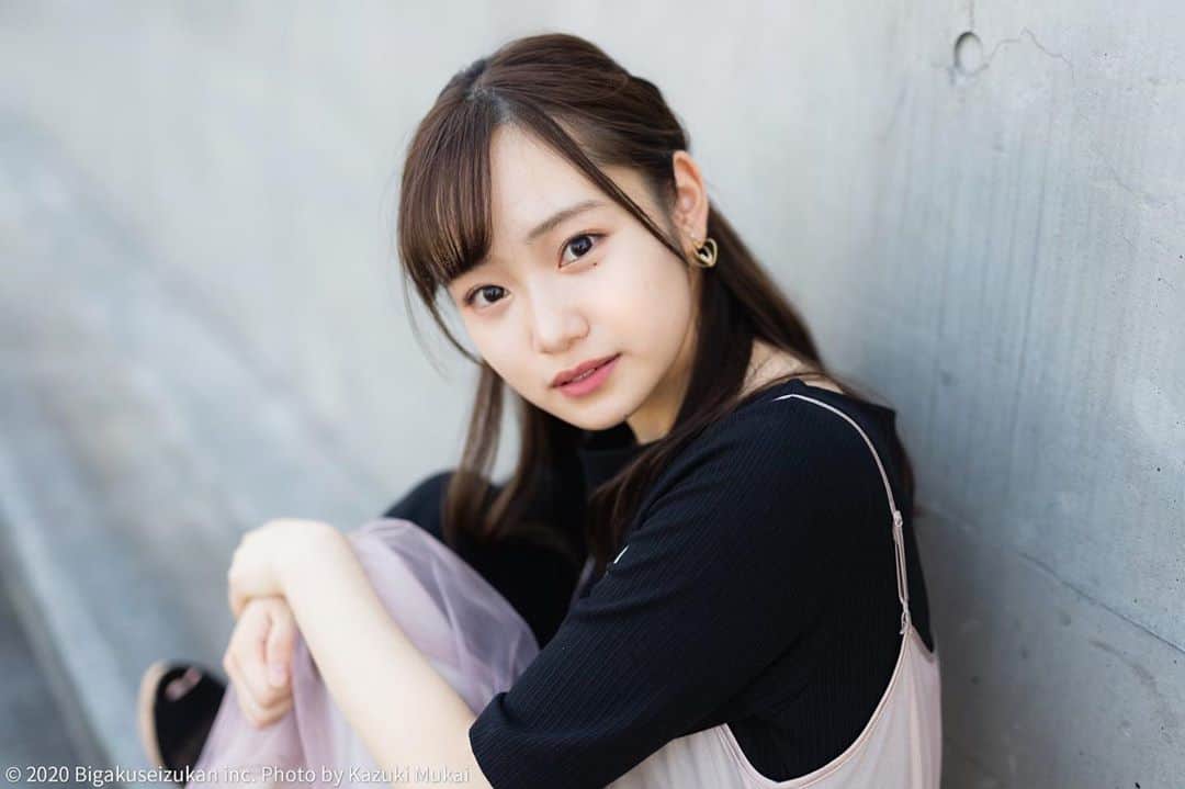 かわぎしるなのインスタグラム：「美学生図鑑さん🌷 お気に入りの1枚📸 . 記事、チェックしてくださいましたか？🥺 いろんなことお話しさせてもらっているので、見てみてね👀 🔎美学生図鑑 で検索〜！！」