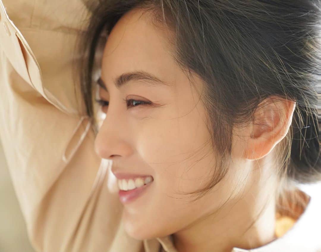 パン・ソヨンのインスタグラム：「. 지금보다 두달 어릴 때  근데 눈 주름 무슨일 👀 #왼쪽」